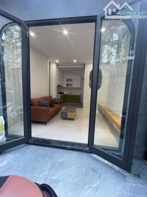 🏠 BÁN NHÀ LÔ GÓC SIÊU ĐẸP – HOÀNG HOA THÁM – 32M² x 6 TẦNG – GIÁ 7.69 TỶ – TẶNG FULL NỘI - 9