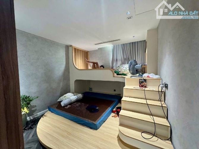 Penhouse Cao Cấp/ 26.x Tỷ / 356 m2 tầng 35 - 9