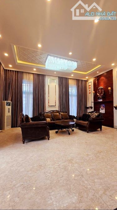 SIÊU BIỆT THỰ 4 TẦNG - MTKD - TAM HÀ - 427M2 FULLL THỔ - 9