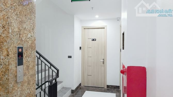 Khâm Thiên, Tòa CCMN 7 tầng Thang Máy, Ô tô, Doanh Thu 130tr/th, S115m, MT 4.4m, Giá 32 tỷ - 9