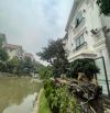 Chính chủ bán biệt thự đơn lập hoa sữa VINHOMES RIVERSIDE 367m, nhà đẹp giá đầu tư.