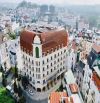 KHÁCH SẠN MỚI - ĐẸP - ĐẲNG CẤP NGAY TRUNG TÂM PHƯỜNG 1 - ĐI BỘ RA CHỢ ĐÊM KHU HÒA BÌNH