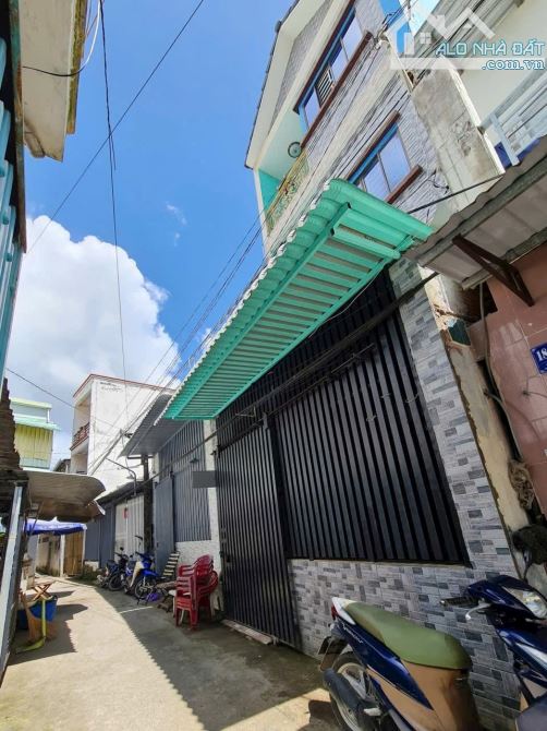 BÁN NHÀ TRỆT LỮNG 2 LẦU HẺM 180 CÁCH MẠNG THÁNG 8 - CÁI KHẾ - NINH KIỀU CẦN THƠ