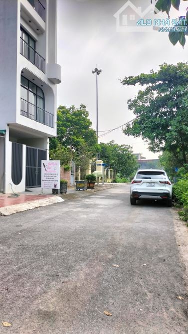 GIẢM SỐC_500Tr_Lô Góc_Bát Khối-Long Biên-Ô Tô ra vào-Nhà Mới Tiện nghi- Cạnh Đê Bát khối - 12