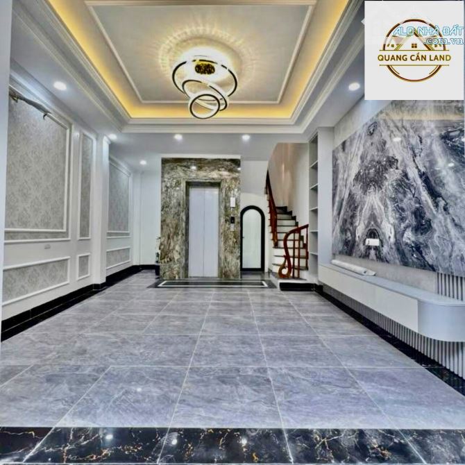 Phố Trần Khát Trân -  thang máy 30m ô tô tránh - gần chợ - thoáng - 40m2 - 7.5 tỷ