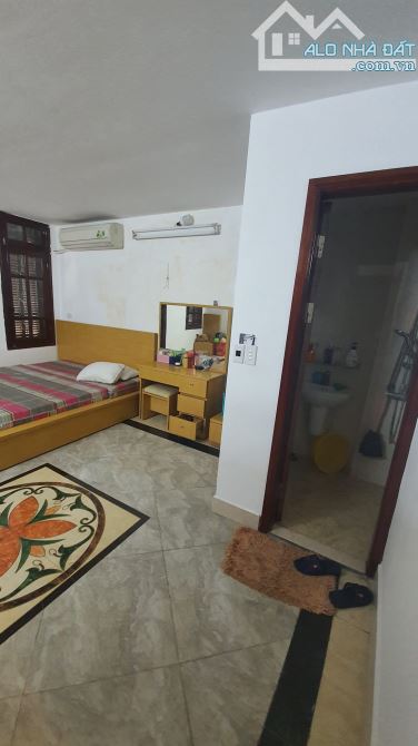 CC BÁN NHÀ TÂY MỖ NAM TỪ LIÊM 42M² 4 TẦNG LÔ GÓC THOÁNG SÁNG FULL NỘI THẤT Ở NGAY.