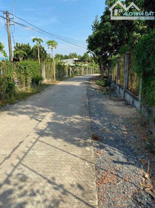 Cần bán đất mặt tiền bê tông 6m 1/ đường Trung An 33x43 tổng 1228m2 full thổ cư xây dựng