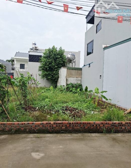 Đất đẹp trục chính  Đông Xuân ,Giáp trung tâm Phù Lỗ .57m full .