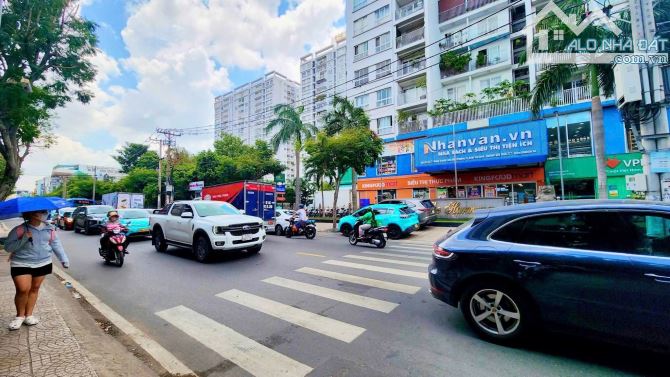 TRƯƠNG CÔNG ĐỊNH - BÀU CÁT TÂN BÌNH - DT80m2 ( 4,5 ❌18m ) 3 TẦNG - CHỈ 14 TỶ