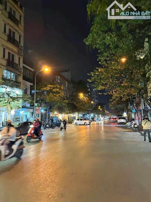 Bán nhà phân lô, oto tránh Trường Chinh - Lê Trọng Tấn. 120m2 x MT 6M. Giá 42 tỷ