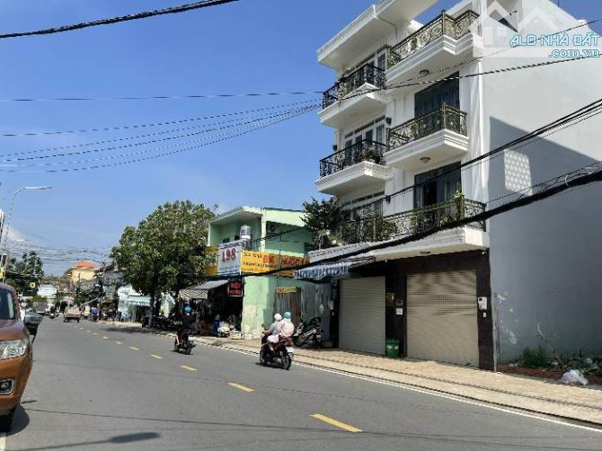 BÁN NHÀ C4 MẶT TIỀN KHU CHẾ LAN VIÊN, 4X25, 13.9 TỶ TL