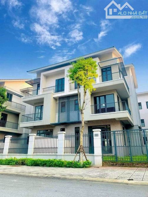 BÁN NHÀ VIỆT HƯNG 150M2, GIÁ CHỈ 23.5 TỶ, MT9M, Ô TÔ, SÂN VƯỜN, THOÁNG ĐẸP