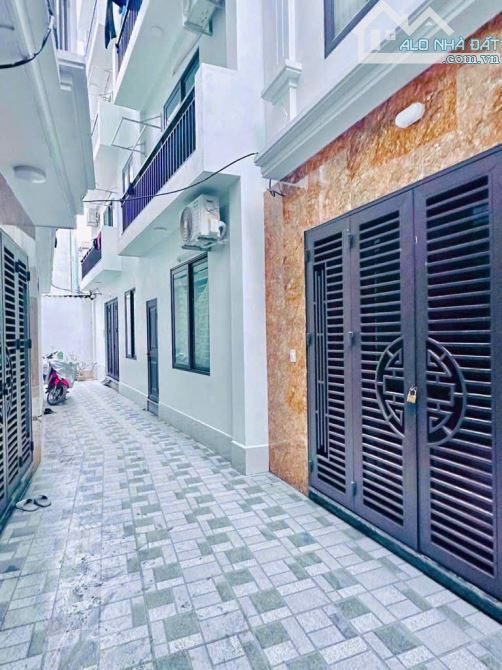 CỔ NHUẾ BẮC TỪ LIÊM, NHÀ ĐẸP Ở NGAY, DT 35m2 x 5TẦNG, Ô TÔ GẦN NHÀ. Giá 6x tỷ