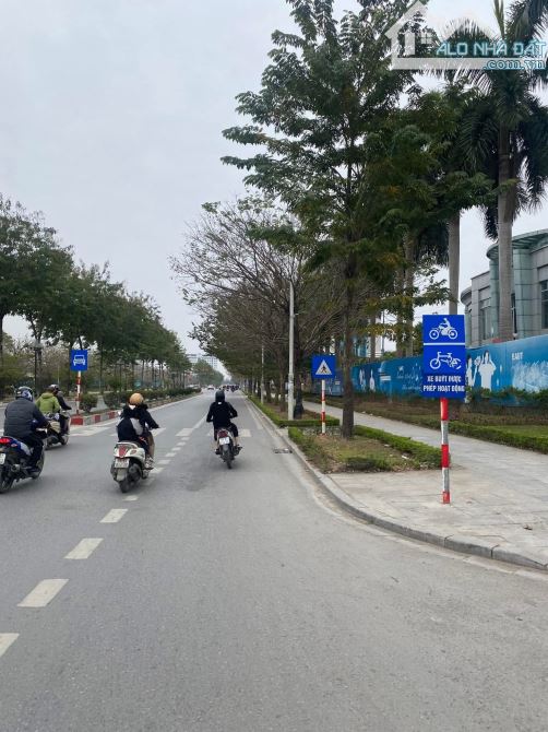 BÁN ĐẤT TRỊNH VĂN BÔ NAM TỪ LIÊM LÔ GÓC Ô TÔ KD GIÁ 27.5 TỶ