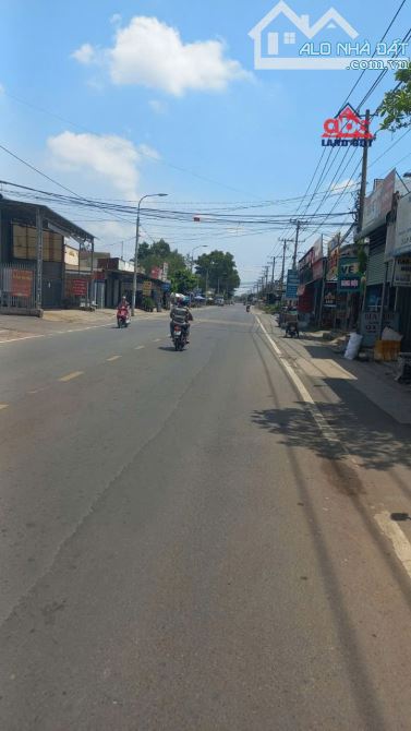 Bàn nhà 2L 1T - 2006m². Ngang 15m đường Bình Minh - Giang Điền_ Trảng bom Đồng Nai