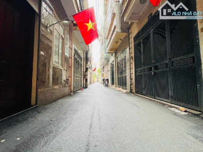 Bán Nhà Lê Thanh Nghị - Đất Học - Mặt Tiền Rộng - Vài Năm Mới Có Người Nhờ Bán