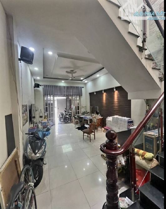 Bán nhà khu bình phú mặt tiền đường 16m ( 4 x 19 ) 5 tầng nội thất cao cấp chỉ 14,5 tỷ.