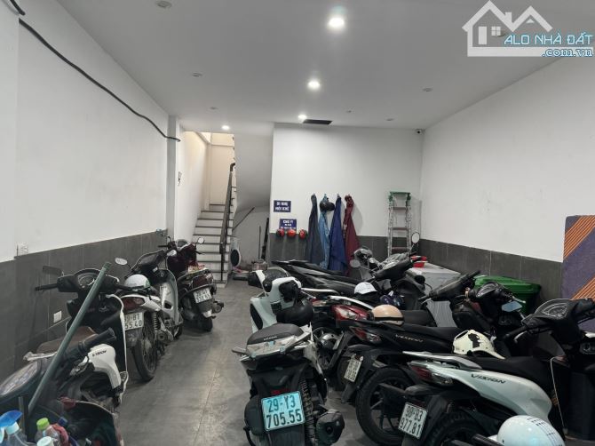 BÁN TOÀ CCMN PHÁO ĐÀI LÁNG 64M2 5T, LÔ GÓC, 3 THOÁNG, MẶT NGÕ THÔNG, 9 PHÒNG THU 50TR/TH