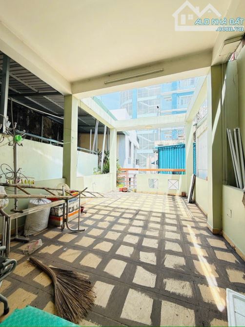 Nhà thiết kế như biệt Thự Phường 11-Tân Bình gần Trường Crinh-6Tag-00M2(5❌20) chỉ hơn 14ty