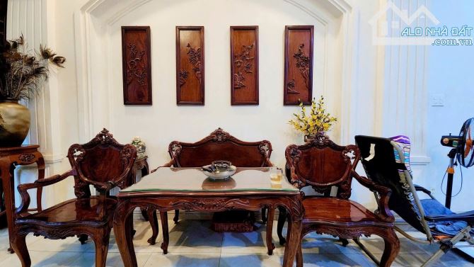 TRƯƠNG CÔNG ĐỊNH - BÀU CÁT TÂN BÌNH - DT80m2 ( 4,5 ❌18m ) 3 TẦNG - CHỈ 14 TỶ - 10