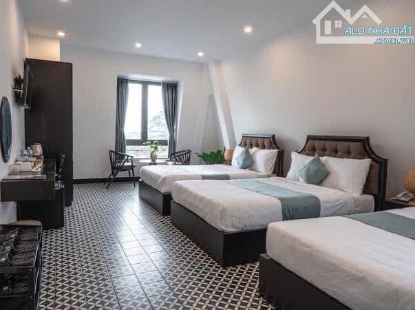Villa hiện đại View Đẹp nằm ngay cửa ngỏ vào Trung Tâm Đà Lạt 296m2 MT đường 3/4 giá 45 Tỷ - 11