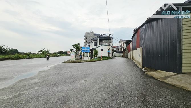 TRỤC CHÍNH KINH DOANH - CÁCH ĐƯỜNG ĐÔI NỘI BÀI VÀ KHU ĐẤU GIÁ 100M - BAO QUANH LÀ KHU CN 2 - 1