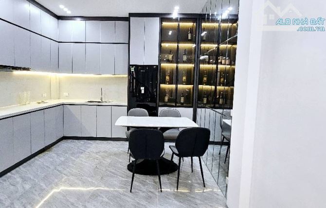 💥Nhà ĐẸP CỰC HIẾM TT Xuân Thủy 42m2 4 tầng sát đường Ô TÔ nhỉnh 10 tỷ - 1