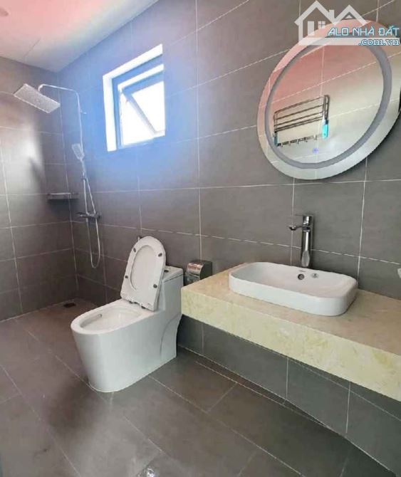nhà mới - lô góc - mặt tiền khủng - ô tô bậu cửa - thang máy - 1