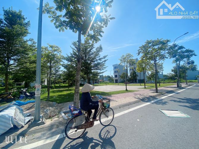BÁN ĐẤT VIEW CÔNG VIÊN CÂY XANH DÃY C8 KHU ĐÔ THỊ VŨ PHÚC TP THÁI BÌNH