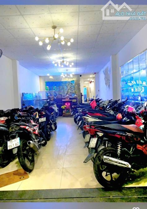 GẤP BÁN HẠ SÂU NHÀ 6 TẦNG MẶT TIỀN ĐƯỜNG, NGAY VINCOM DĨ AN, CHỈ NHỈNH 10 tỉ - 1
