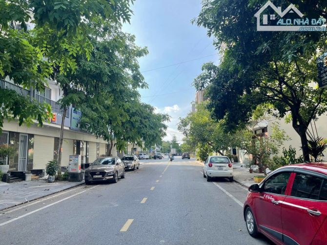 Bán căn liền kề 3,5 tầng đã hoàn thiện mặt đường Nguyễn Khuyến kđt Hud Trầu Cau, tp BN. - 1