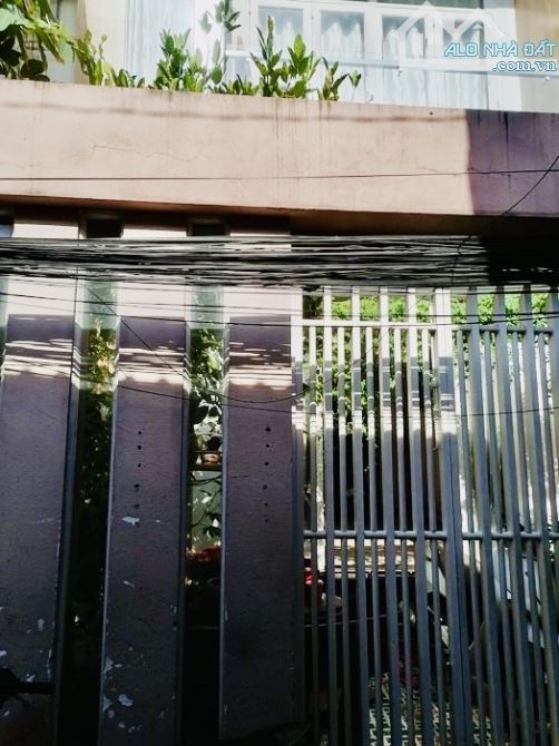 NHÀ TRỆT - LẦU HẺM 157 DƯƠNG BÁ TRẠC PHƯỜNG 1- QUẬN 8 - SÁT HẺM XE HƠI - 74M2 - NHỈNH 4 TỶ - 1