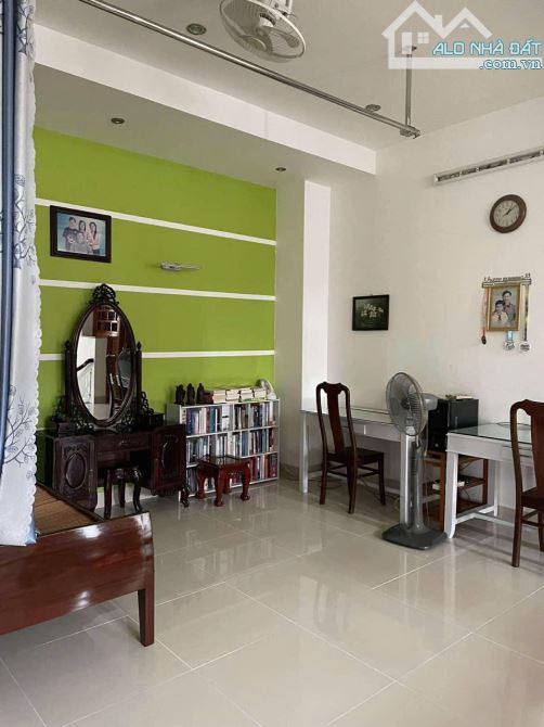 Nguyễn Văn Thoại -309m2 - 3 Tầng- gần biển- ngang 10m. Chỉ 100tr/m2 - 1