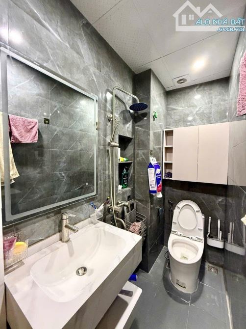 NHÀ ĐẸP MẶT NGÕ,OTO ĐỖ CỬA, FULL ĐỒ SỊN,5 TẦNG 3 NGỦ KK , TRẦN PHÚ HÀ ĐÔNG 8,3 TỶ 30,2M - 1