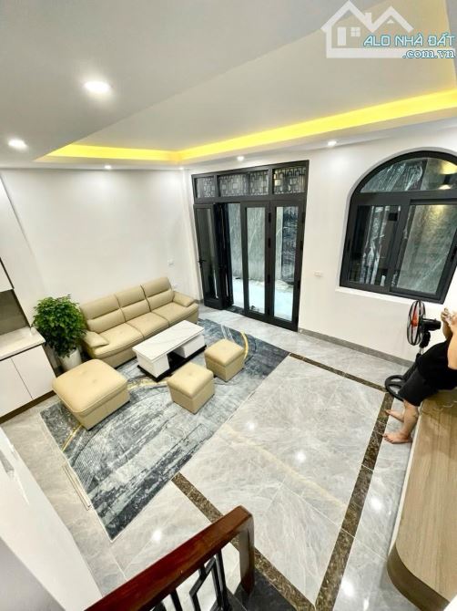 BÁN NHÀ YÊN HÒA CẦU GIẤY - 100M RA Ô TÔ TRÁNH - Full NỘI THẤT - 31M2 - 5 TẦNG - 8.35 TỶ - 1