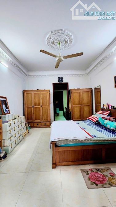 TRƯƠNG CÔNG ĐỊNH - BÀU CÁT TÂN BÌNH - DT80m2 ( 4,5 ❌18m ) 3 TẦNG - CHỈ 14 TỶ - 14