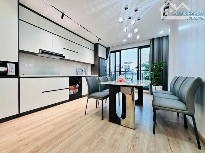 Cần bán nhà phố Cầu Diễn - Phú Diễn 42m2 5 tầng 5,2 mặt tiền - 2