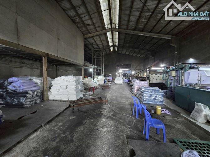 Bán nhà xưởng XTT 18, Hóc Môn: 15 x 65= 972m2, giá 25 tỷ. - 2