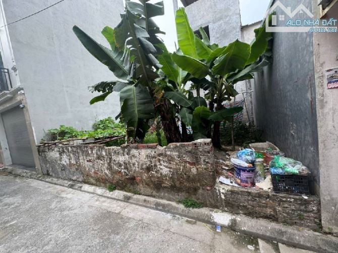 🌟 BÁN ĐẤT GIANG BIÊN – LONG BIÊN 🌟âzd 📐 Diện tích: 50m² – Mặt tiền rộng 7.8m 🚗 Ô TÔ VÀ - 2