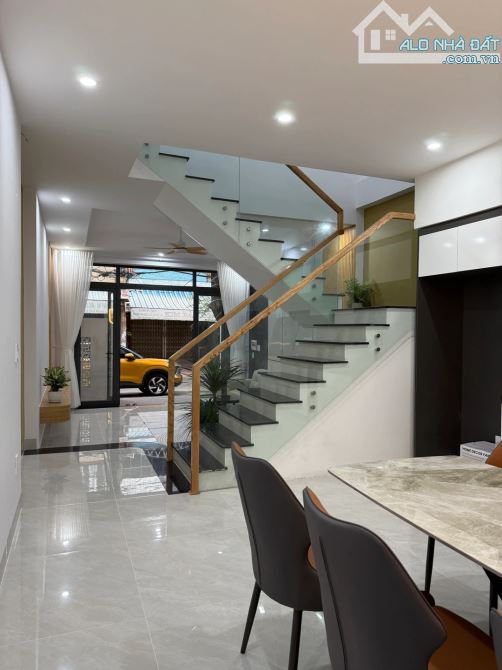 SIÊU PHẨM NHÀ MỚI 2 TẦNG - FULL NỘI THẤT CAO CẤP – TRUNG TÂM PHỐ VIP – 81M2- 2TẦNG - 2