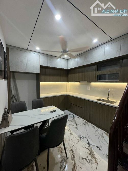🏠 Đàm Quang Trung _ Long Biên, Hàng xóm AEON 45m² × 5 tầng thang máy – Full nội thất 💰 N - 2