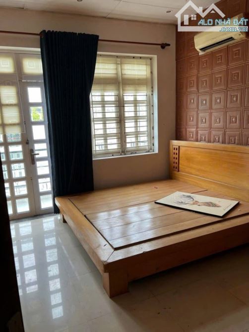 Bán nhà Trịnh Đình Trọng TP 52m² (4x13m), 2 tầng, 3PN, sổ hồng vuông vức giá chỉ 5 tỷx - 2