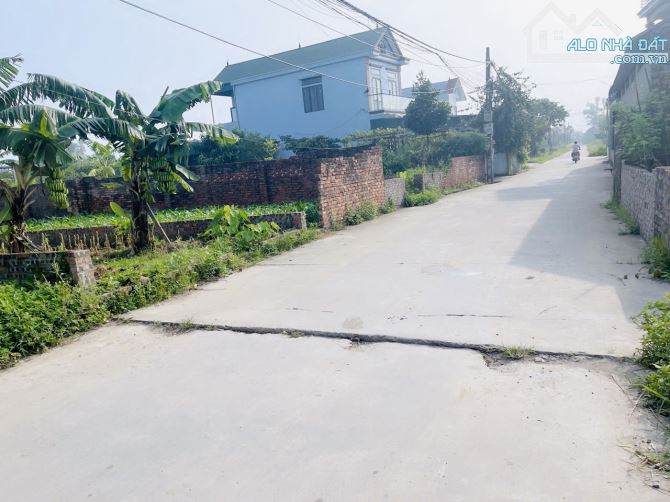Chính chủ em cần bán lô đất 2 mặt tiền tại Cầu Ngăm xã Minh Phú cũ, giá chỉ 1x siêu nhỏ - 2