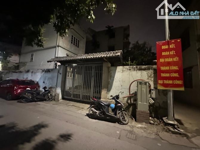 Bán đất tặng nhà lô góc, ô tô tránh Võ Chí Công, Tây Hồ 240m MT 17m 50 tỷ - 2