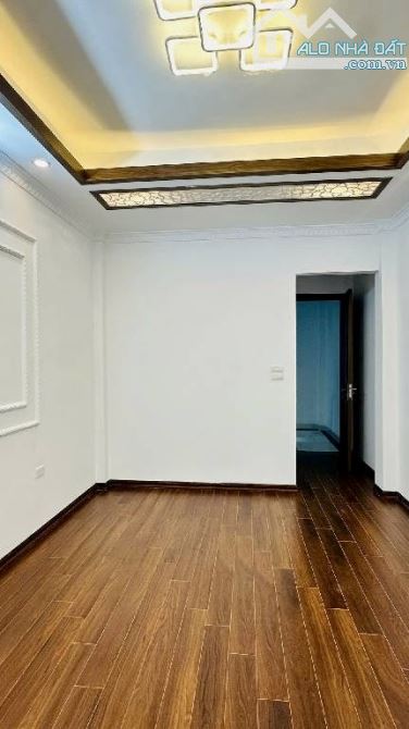 🏡 BÁN NHÀ NGÕ 1194 ĐƯỜNG LÁNG – 39M² – 5 TẦNG – MT 3.4M – GIÁ 8.7 TỶ – ĐỐNG ĐA - 2