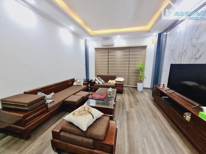 PHỐ XUÂN THỦY 38 TỶ DT 160M MT 25M 4T LÔ GÓC 3 THOÁNG TIỆN ÍCH NGẬP TRÀN KINH DOANH - 2
