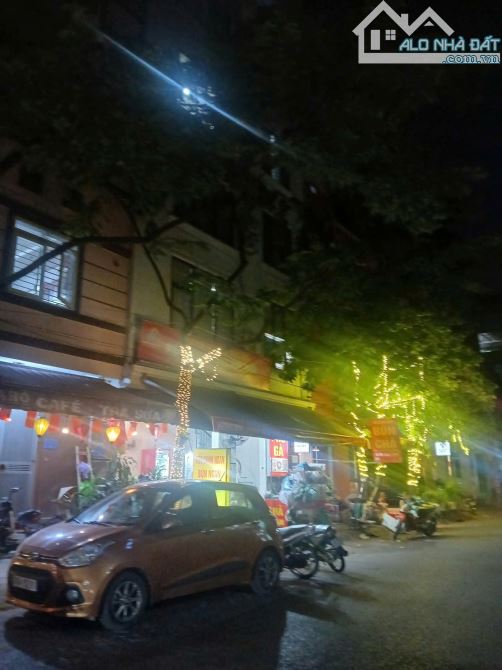 Bán gấp! Mặt phố Yên Phúc, Hà Đông 60m2, MT 4m, ô tô tránh vỉa hè, kinh doanh, nhỉnh 16 tỷ - 2