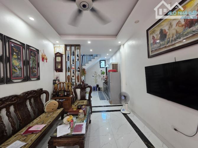 ♻️ BÁN NHÀ THANH AM – THƯỢNG THANH - 5 TẦNG - 3 NGỦ – GIÁ CHỈ 5.2 TỶ - 2