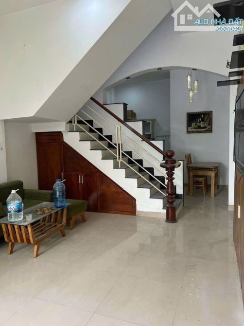 Bán nhà Trịnh Đình Trọng TP 52m² (4x13m), 2 tầng, 3PN, sổ hồng vuông vức giá chỉ 5 tỷx - 3