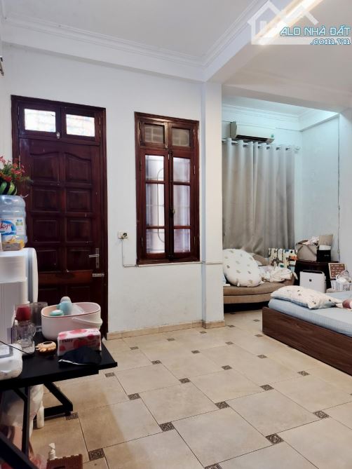 KINH DOANH - LÔ GÓC - GẦN PHỐ - NGÕ THÔNG - RỘNG THOÁNG - BA ĐÌNH - 9.7 TỶ - 3